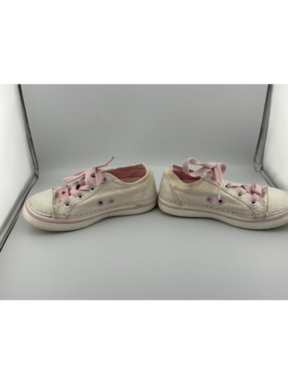 Crocs Toddler Girls Canvas Sneakers Pink White Lace Up Shoes Size C10 - Picture 6 of 8